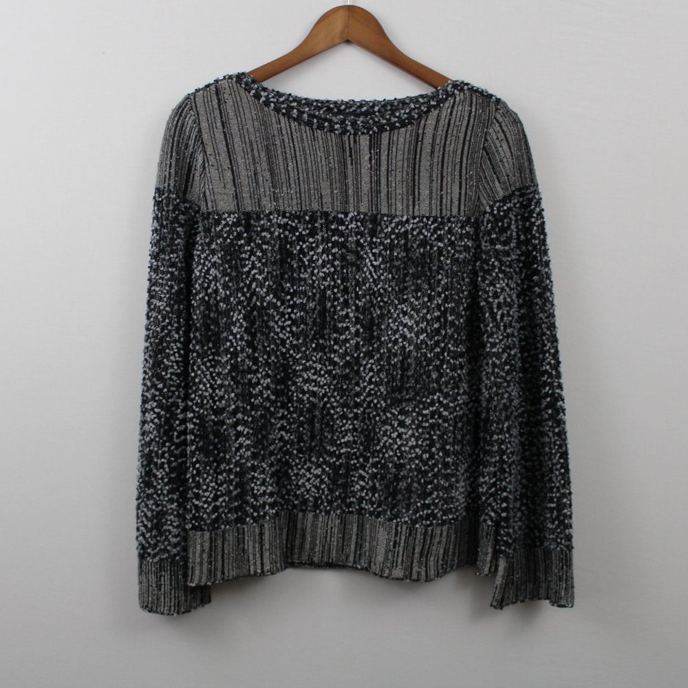 💥⬇️$40 Barcelona Black & Gray Long Sleeve Sweater
